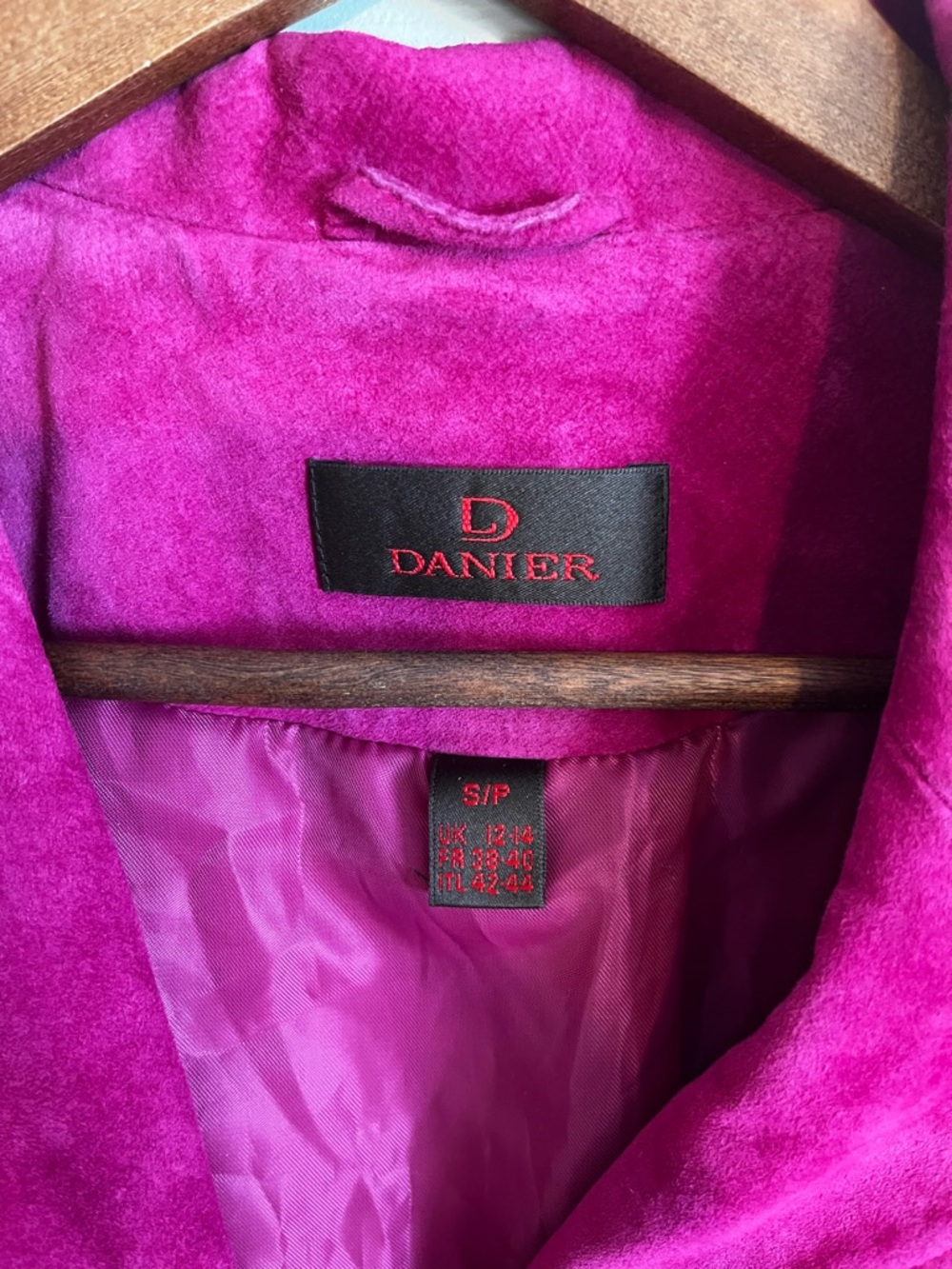 EUC Danier Women's Pink Suede Coat (M-L) - Picture 2 of 10